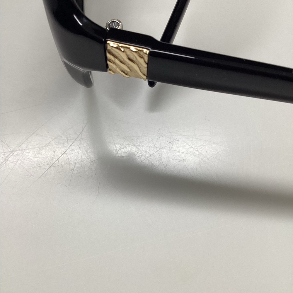 CLASSIC BLACK FRAME POLARIZED SUNGLASSES - Picture 6 of 11